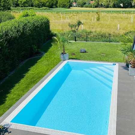 بيت للعطل Pool Sauna Entspannung *