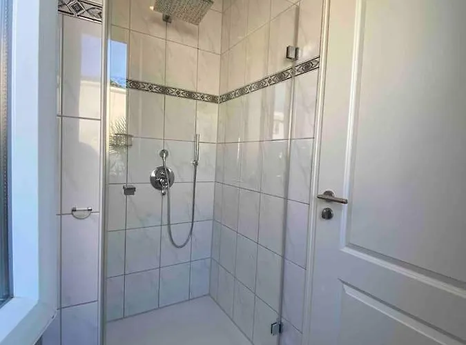 Semesterbostad Pool Sauna Entspannung