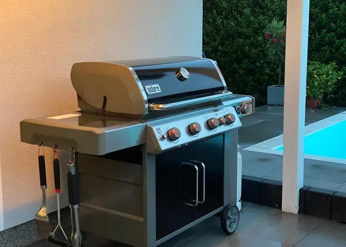 Semesterbostad Pool Sauna Entspannung *